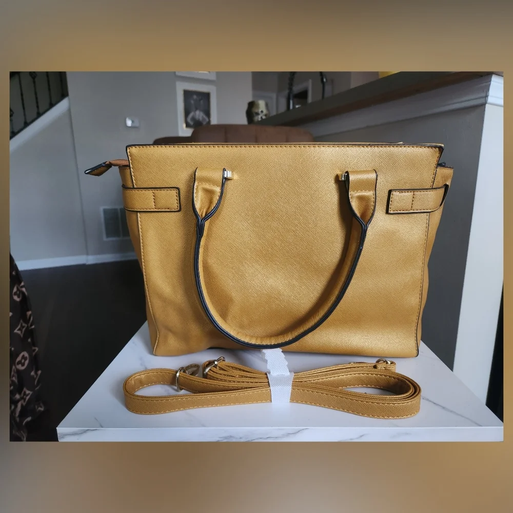 JustFab 